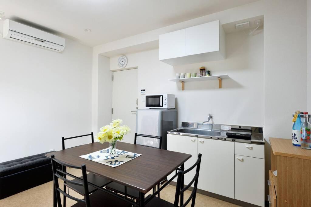 Keimei Guest House Осака Екстериор снимка