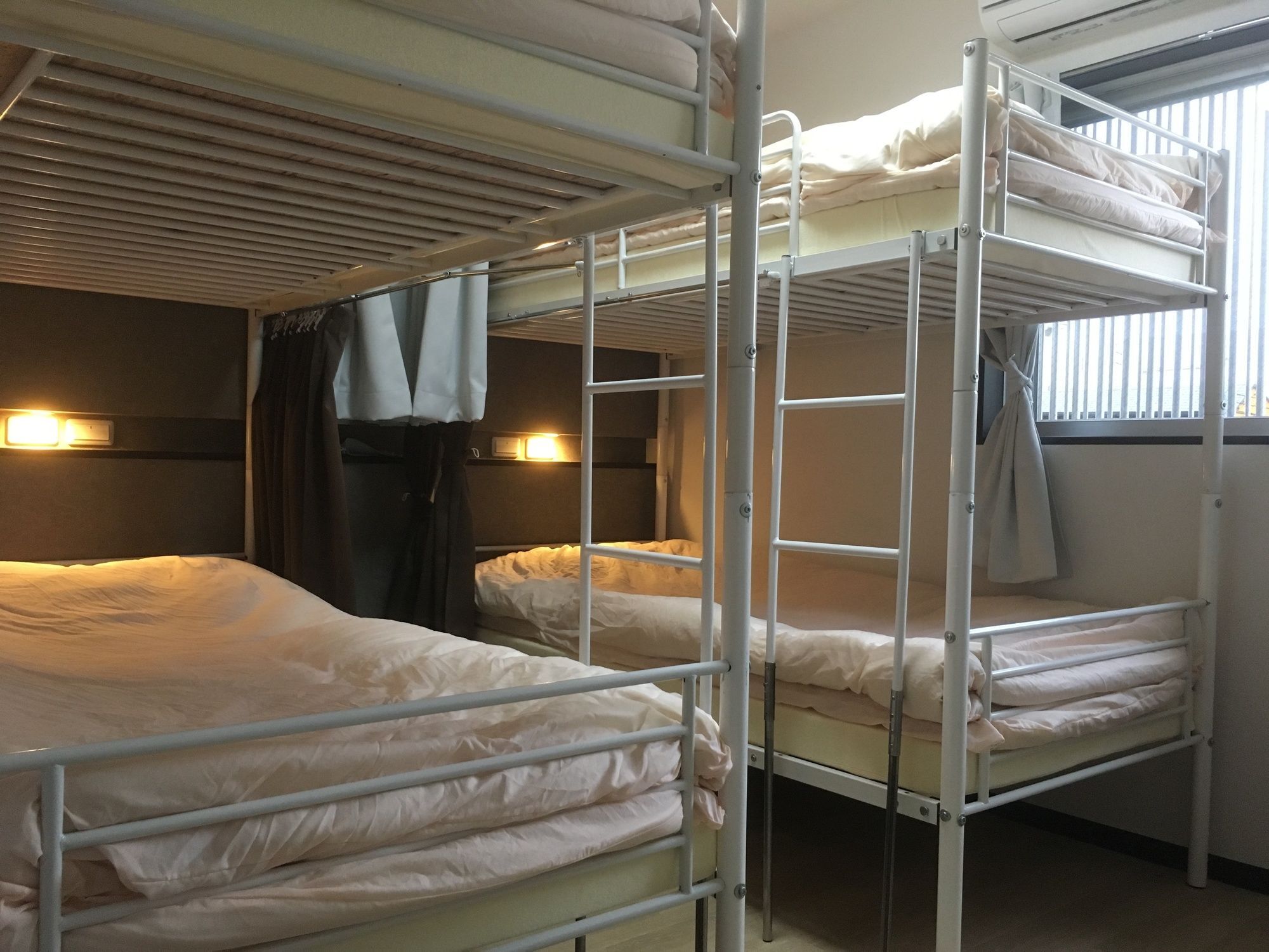 Keimei Guest House Осака Екстериор снимка