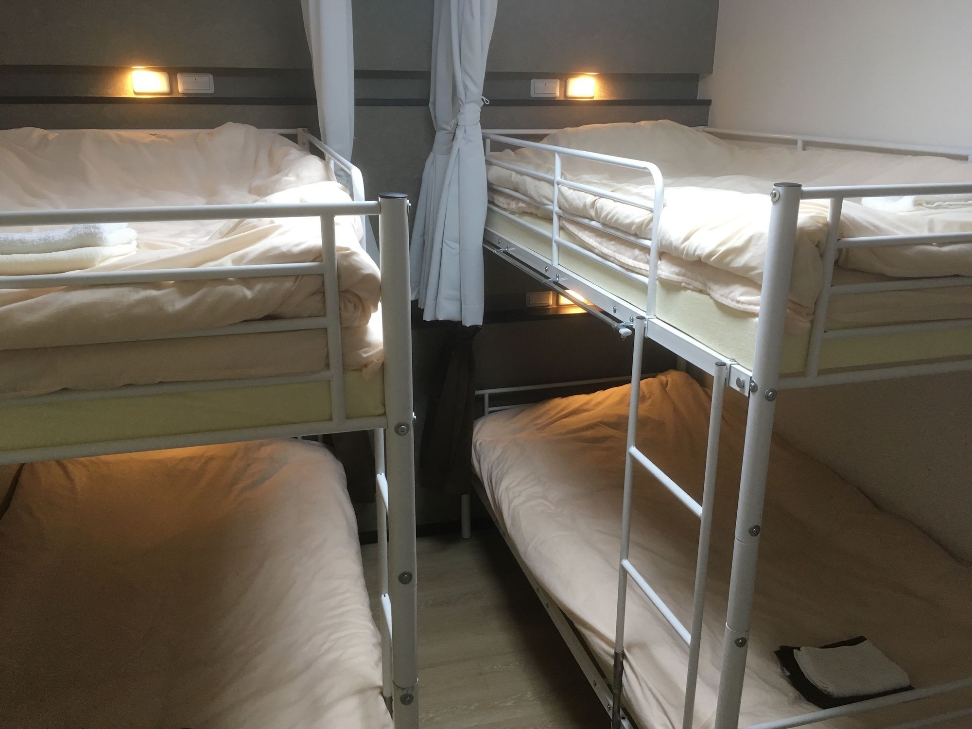 Keimei Guest House Осака Екстериор снимка